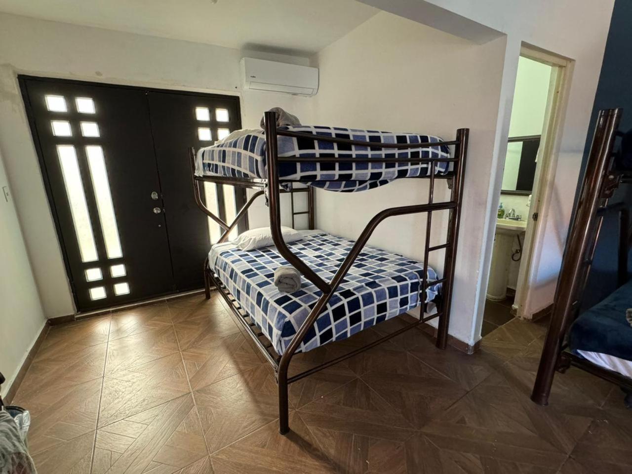 Suites Apodaca Bagian luar foto