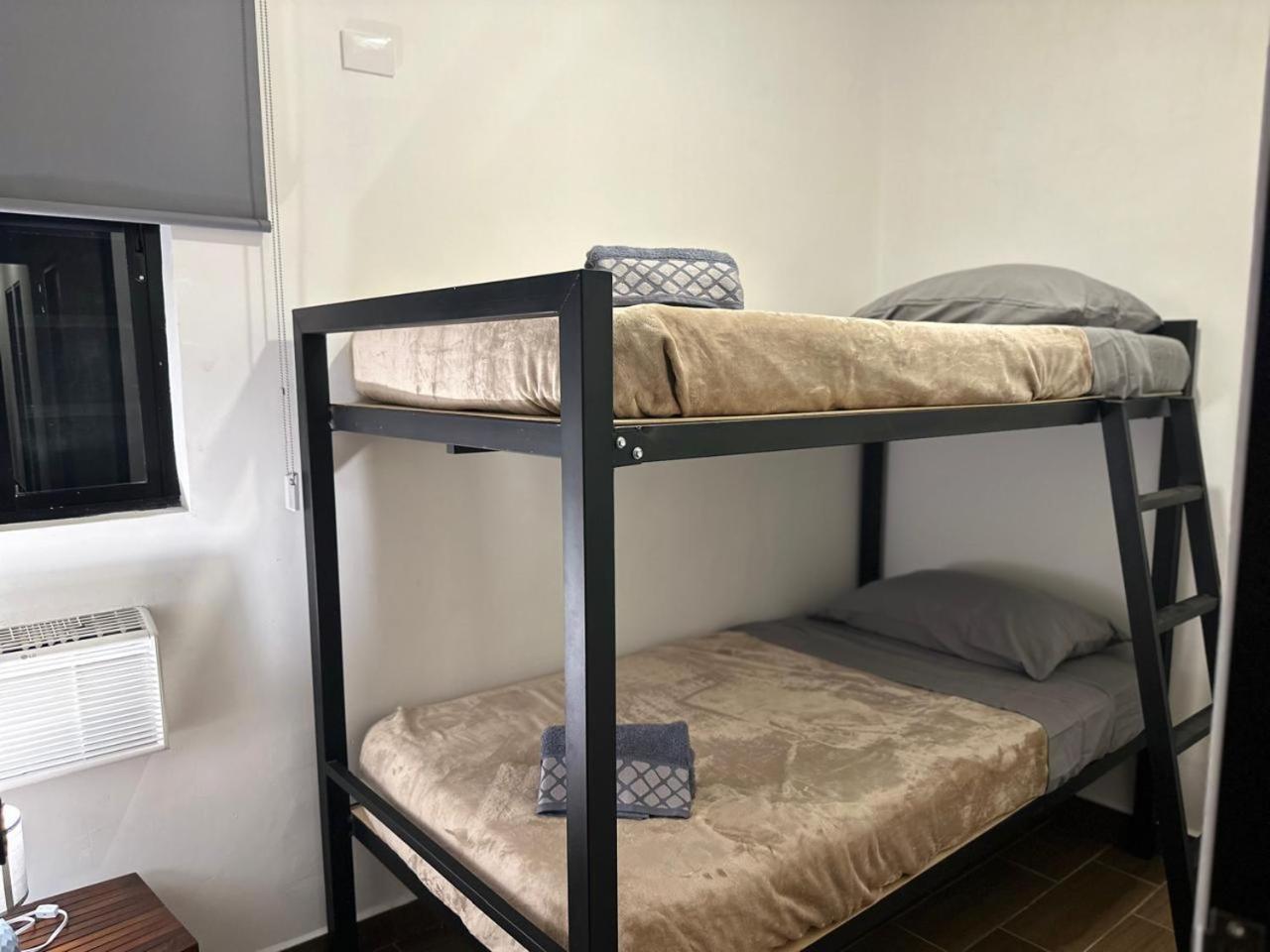 Suites Apodaca Bagian luar foto